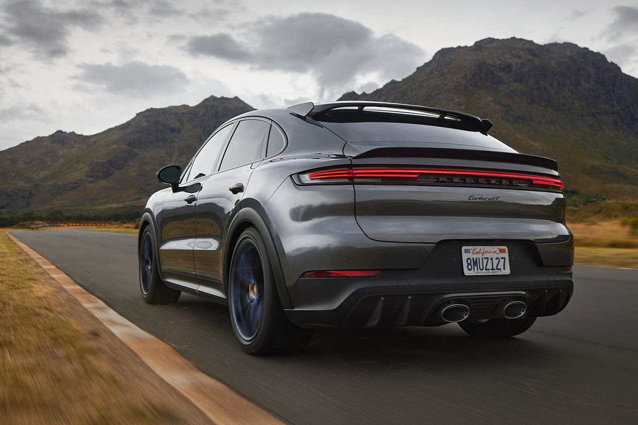 Porsche-Cayenne_Turbo_GT-2024-1600-05.jpg