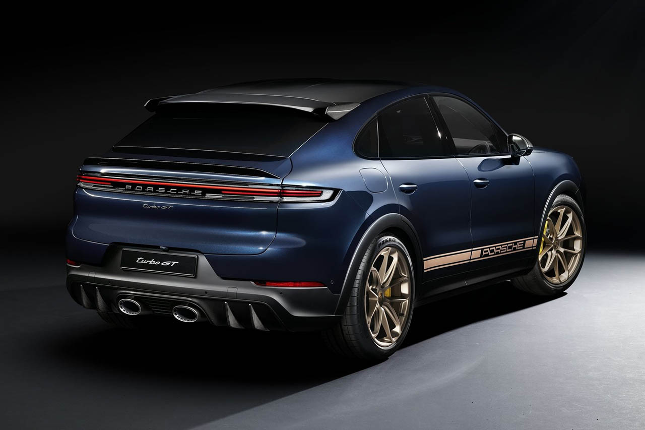 Porsche-Cayenne_Turbo_GT-2024-1600-07.jpg