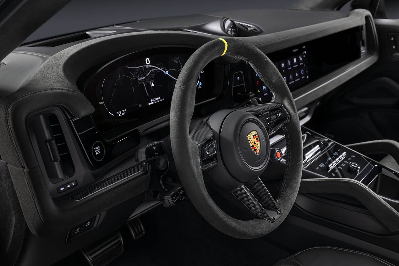 Porsche-Cayenne_Turbo_GT-2024-1600-08.jpg