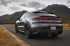 Porsche-Cayenne_Turbo_GT-2024-1600-05.jpg