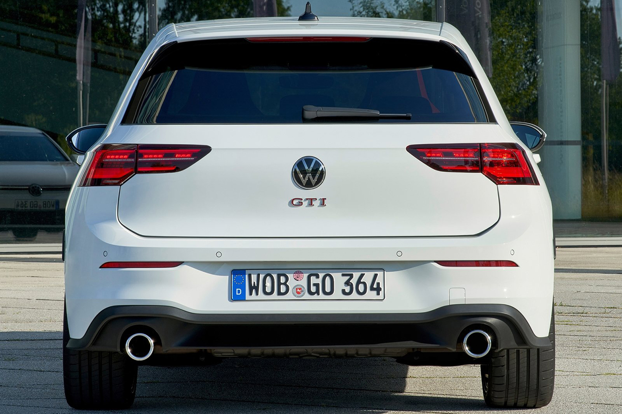 Volkswagen-Golf_GTI-2021-1600-46.jpg