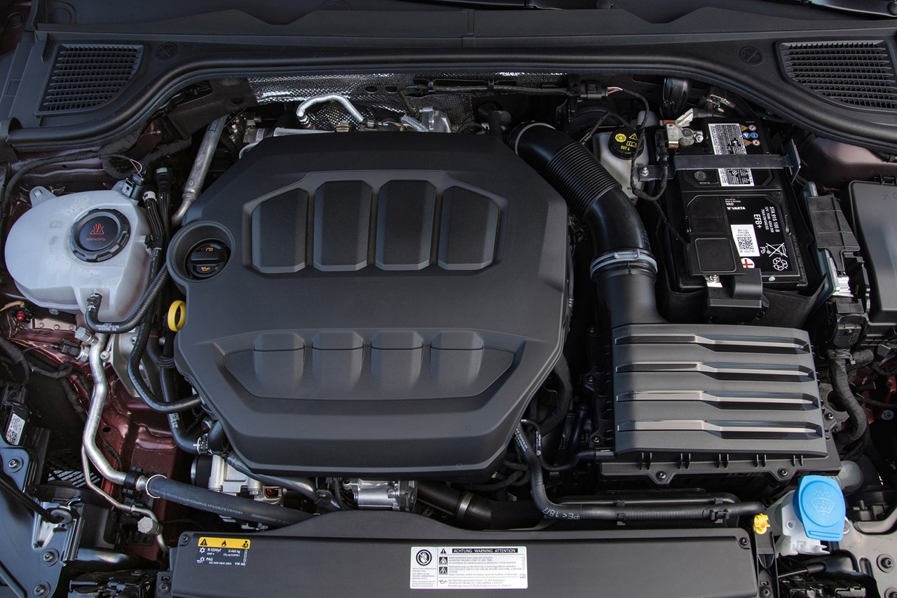 Volkswagen-Golf_GTI-2021-1600-71.jpg