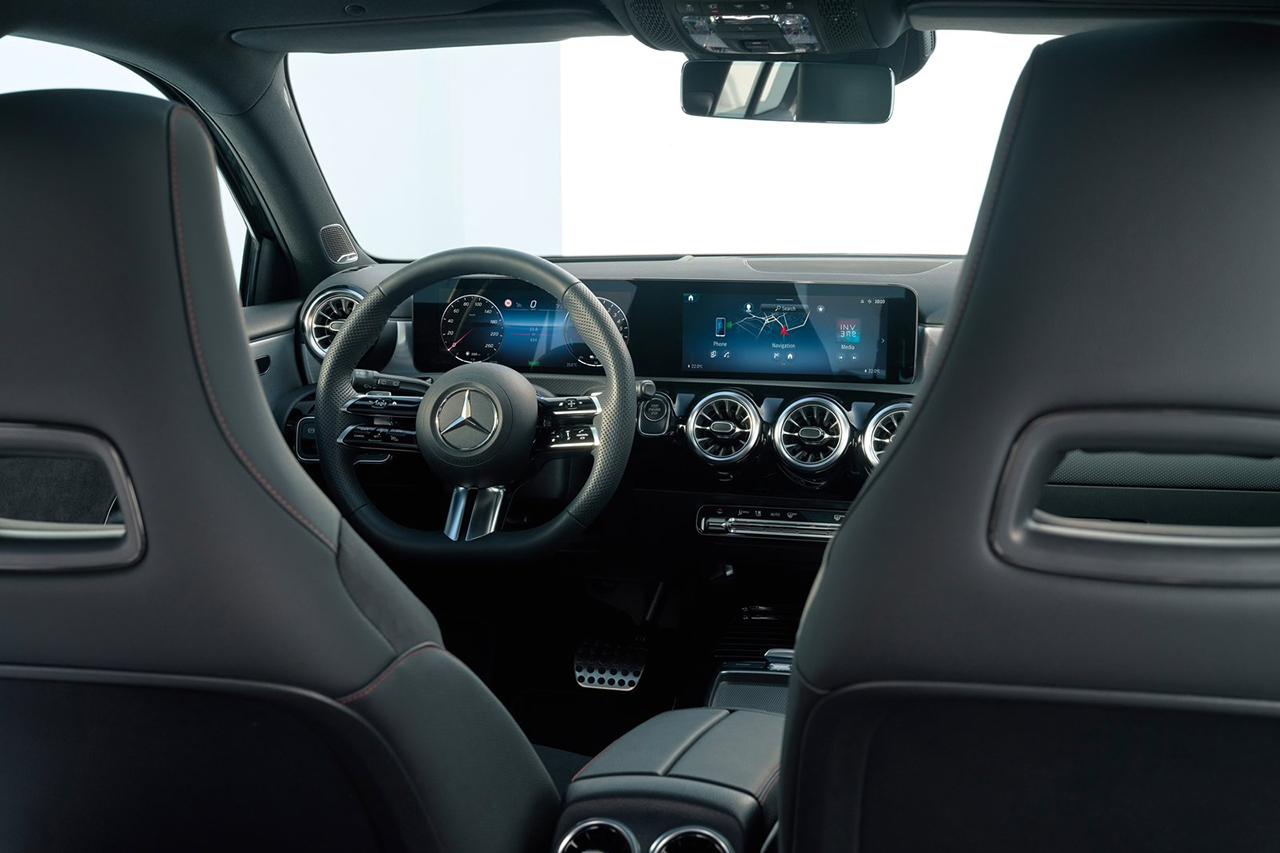 Mercedes-Benz-A-Class-2023-1600-05.jpg