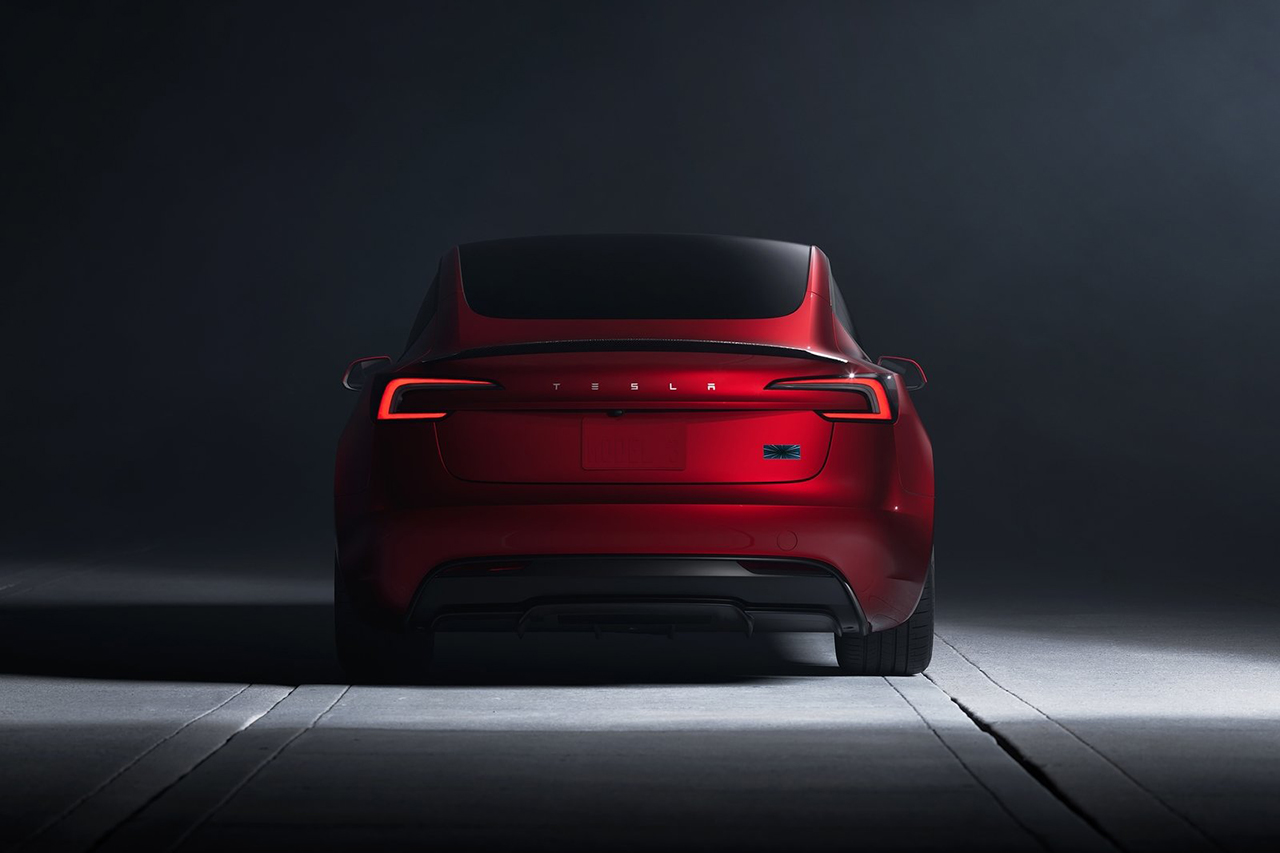 Tesla-Model_3_Performance-2025-1600-16.jpg