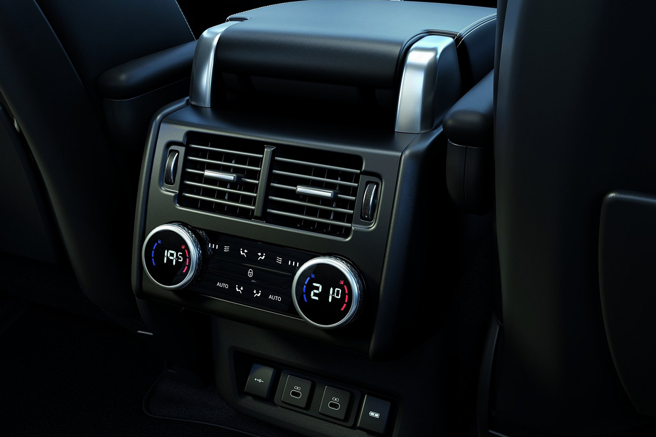 Land_Rover-Discovery-2021-1600-65.jpg