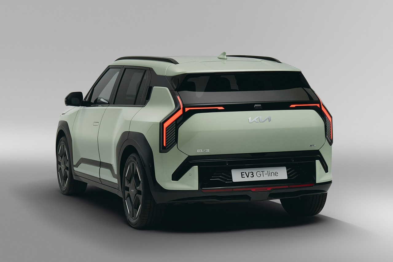 Kia-EV3-2025-1600-11.jpg