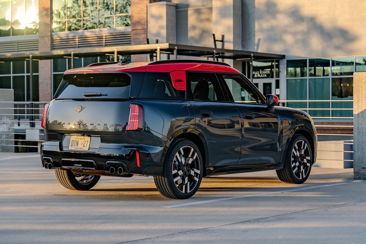 Mini-John_Cooper_Works_Countryman_ALL4-2024-1600-27.jpg