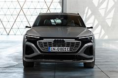 Audi-Q8_e-tron_quattro-2024-1600-1f.jpg