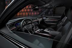 Audi-Q8_e-tron_quattro-2024-1600-26.jpg