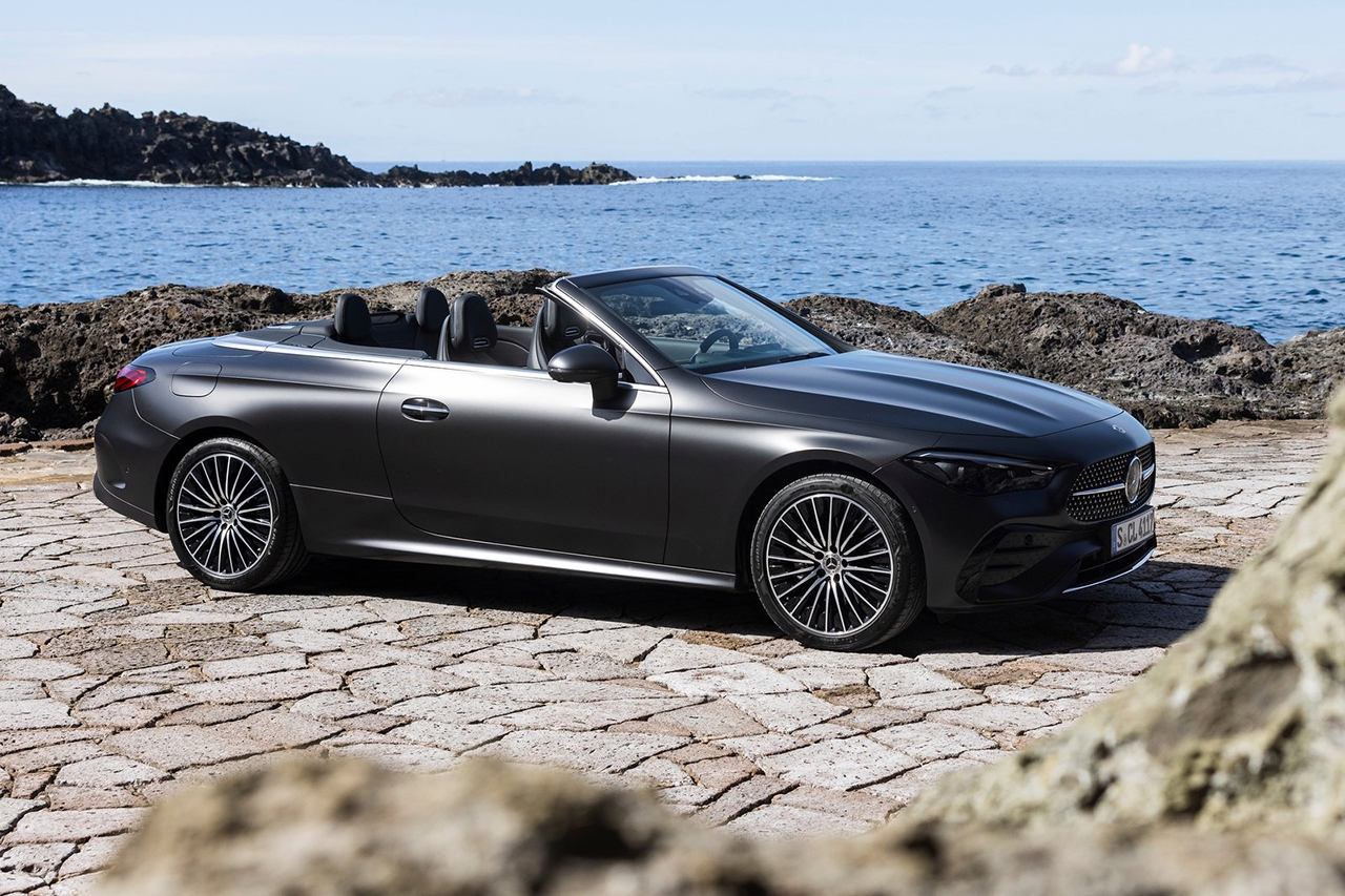 Mercedes-Benz-CLE_Cabriolet-2024-1600-1b.jpg