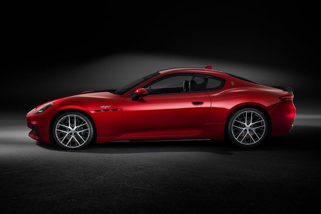 Maserati-GranTurismo-2023-1600-76.jpg