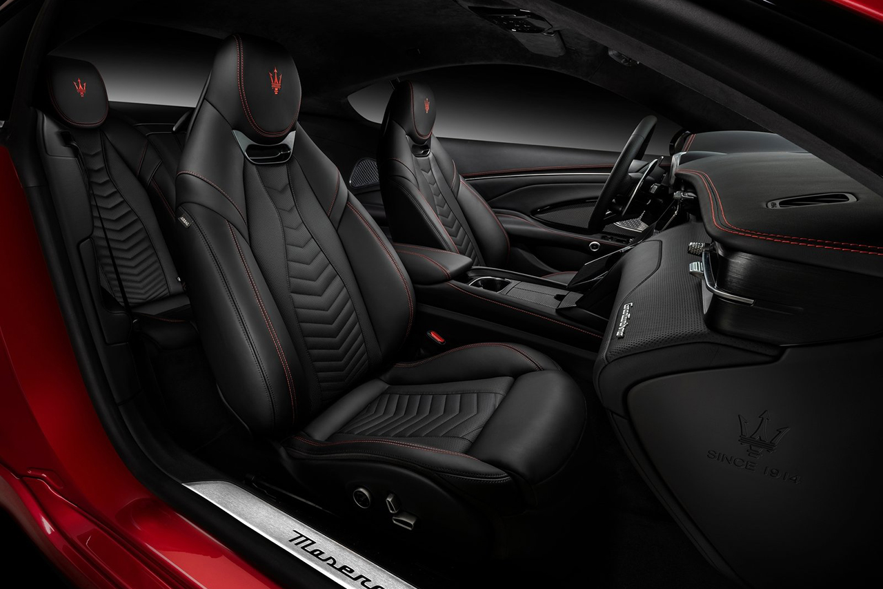 Maserati-GranTurismo-2023-1600-8d.jpg