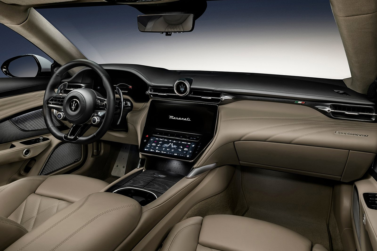 Maserati-GranTurismo-2023-1600-81.jpg