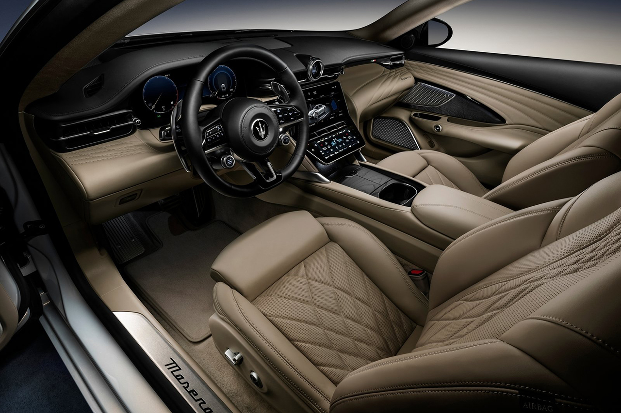 Maserati-GranTurismo-2023-1600-83.jpg