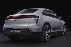 Porsche-Macan_Turbo-2025-1600-3e.jpg