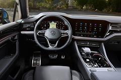 Volkswagen-Touareg-2024-1600-51.jpg