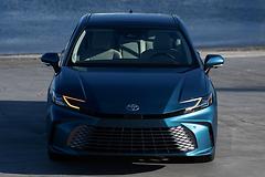 Toyota-Camry_Hybrid-2025-HD-e66b11fe1b8457c449b53f6f079559f538abdea50.jpg