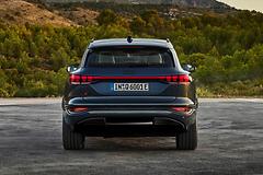 Audi-Q6_e-tron_quattro-2025-HD-cdaa421e1b8593c5943ade842ecda613e91966bc0.jpg