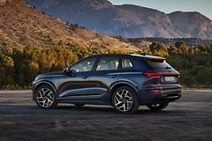 Audi-Q6_e-tron_quattro-2025-HD-e0cad9c51b8573b5d6cdd665eed4246d8a4e2abc0.jpg