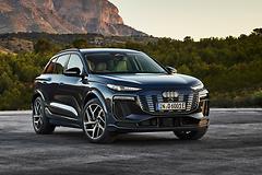 Audi-Q6_e-tron_quattro-2025-wallpaper.jpg