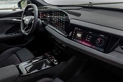 Audi-SQ6_e-tron-2025-HD-f040f4781b87520d46b2f7130d9d6505fe30e5125.jpg