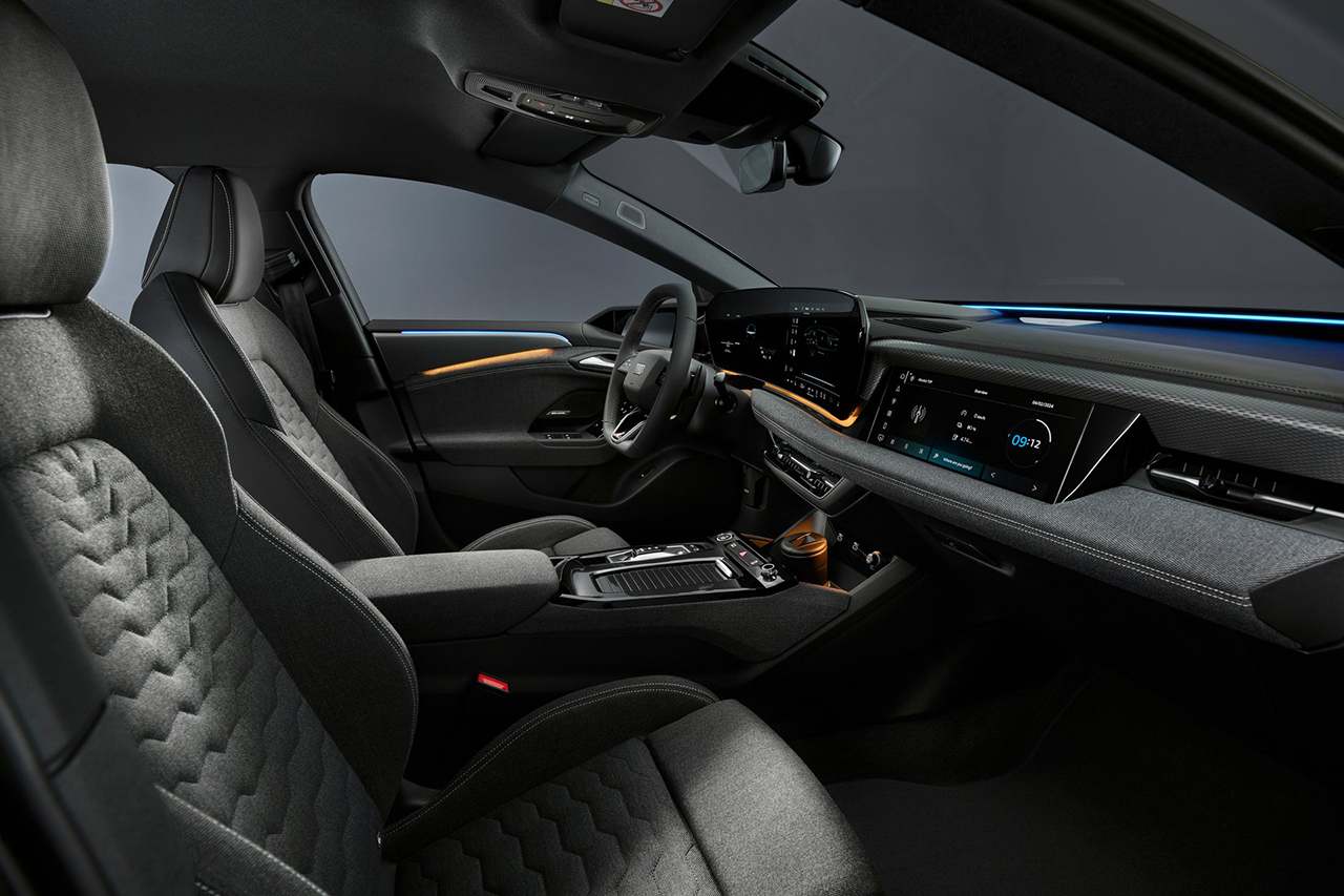 Audi-A6_Sportback_e-tron-2025-HD-ec9197421b9e04153fda21ba04e11393f38ab85a7.jpg