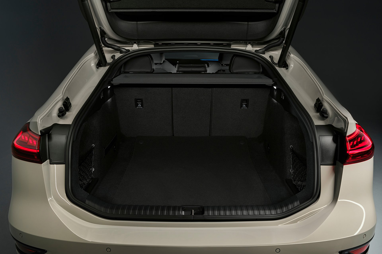 Audi-A6_Sportback_e-tron-2025-HD-55361f981b9e8034b0d0522b900c33375aaf235a8.jpg