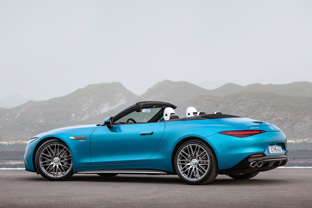 Mercedes-Benz-SL_43_AMG-2023-HD-0435a7451ba8dd624d7afc00b67071a42fd7518ac.jpg