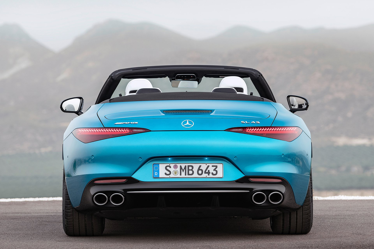 Mercedes-Benz-SL_43_AMG-2023-HD-d616c1421ba8d871a9d618d9695f02e2e7a5758ac.jpg