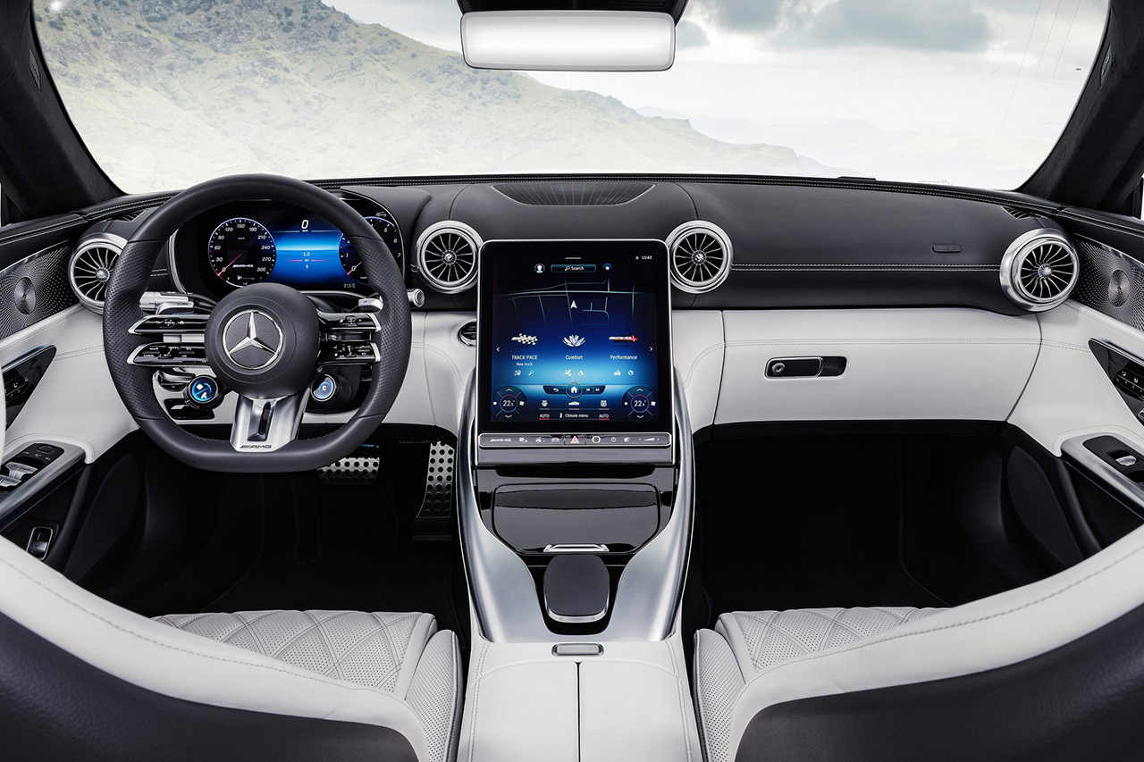 Mercedes-Benz-SL_43_AMG-2023-HD-d4385f881ba8321f408fc0b4c0cbe3f46043d78ac.jpg