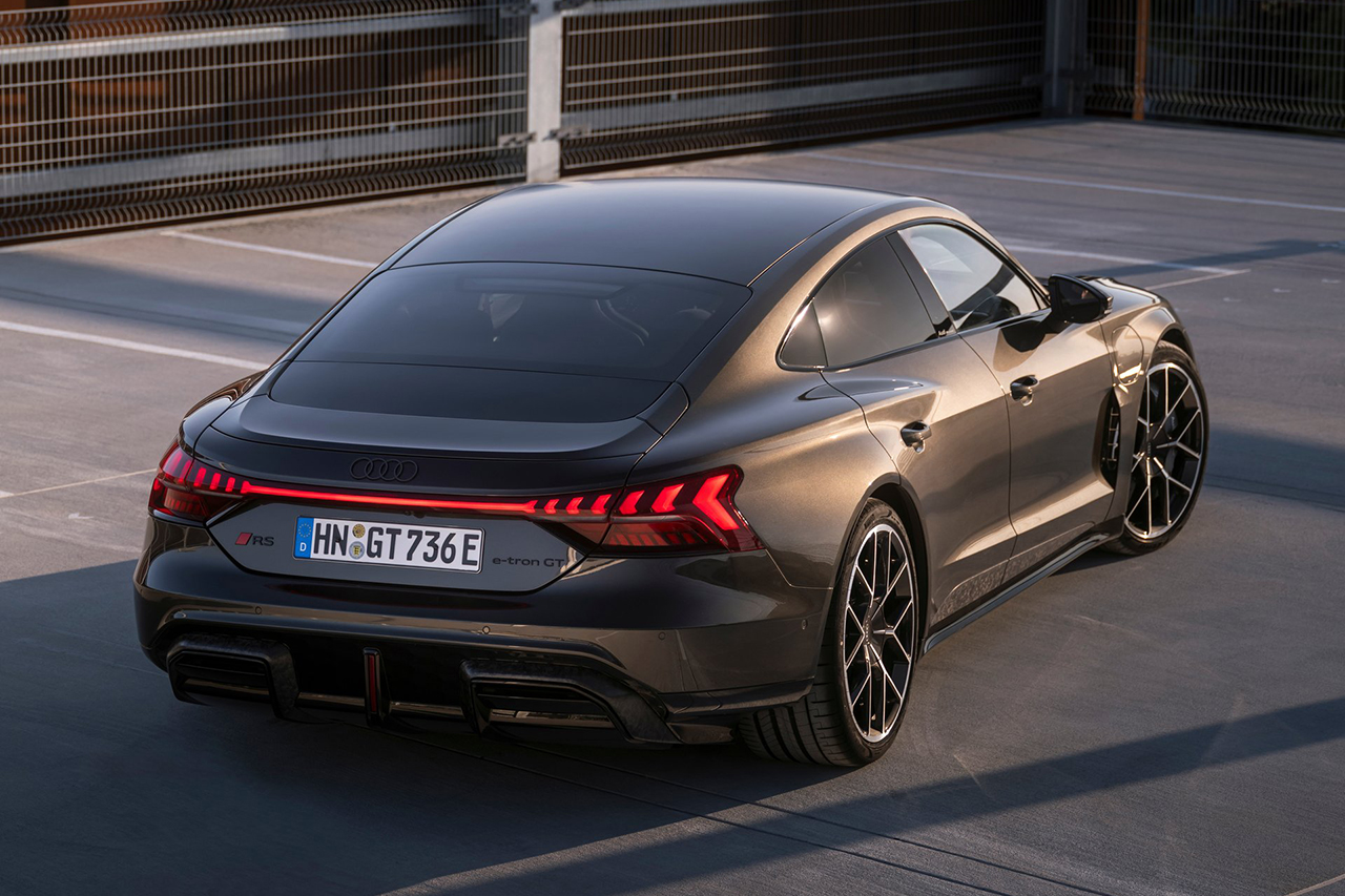 Audi-RS_e-tron_GT_performance-2025-HD-00ffaccf1bf6c7a1c4717e9850ac60de566b6b94b.jpg