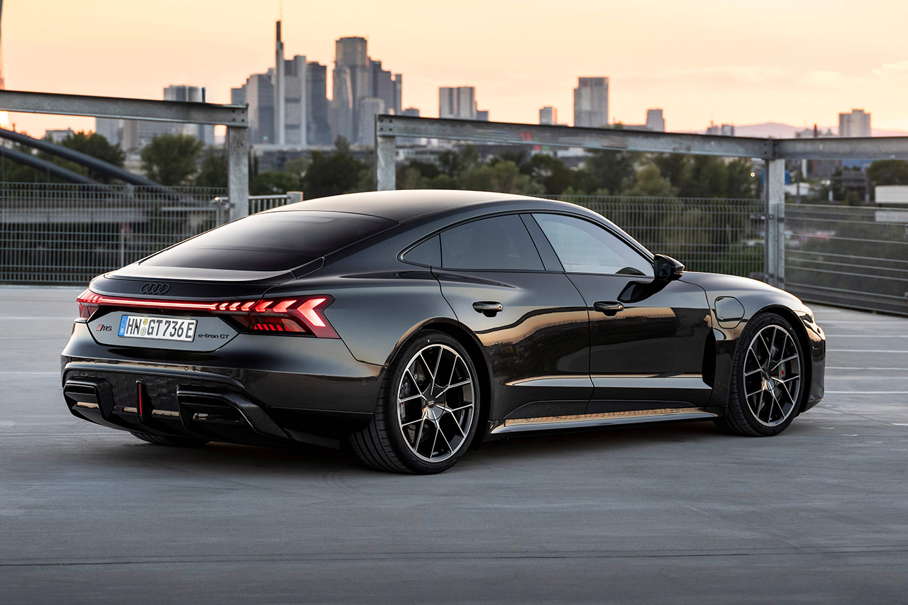 Audi-RS_e-tron_GT_performance-2025-Rear_Three-Quarter.3c8059a4.jpg