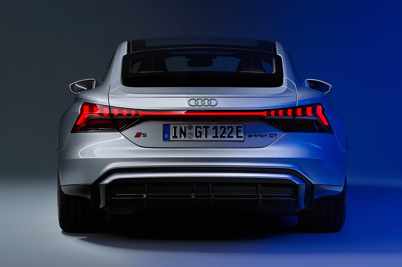 Audi-S_e-tron_GT-2025-Rear.bf12a965.jpg