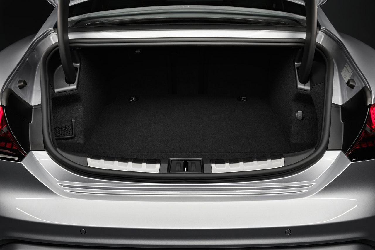 Audi-S_e-tron_GT-2025-1280-7cdd1ee8851f2d5e85144337912759ff49.jpg