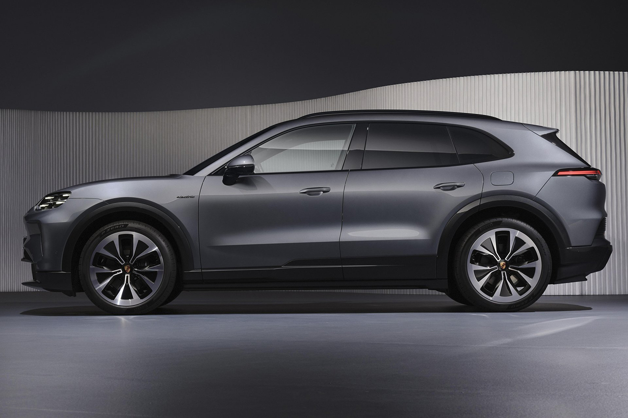 Porsche-Cayenne_Electric-2027-HD-e73f023b1c0b2837466ccbb0680021e44df69bf6f.jpg