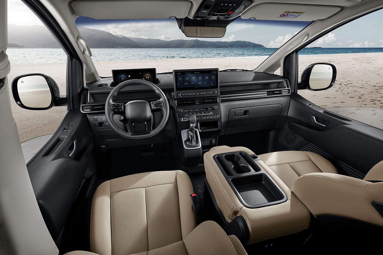 사진5) 더 뉴 스타리아 내장.jpg