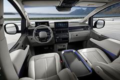 사진2) 더 뉴 스타리아 라운지 내장.jpg