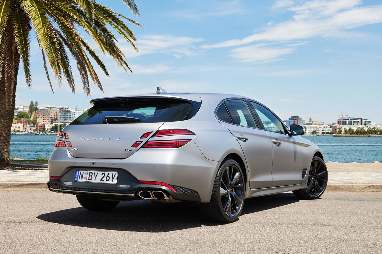 Genesis-G70_Shooting_Brake-2022-HD-e8a6d0481c1b7716f0e925f05458b12cf4a309283.jpg