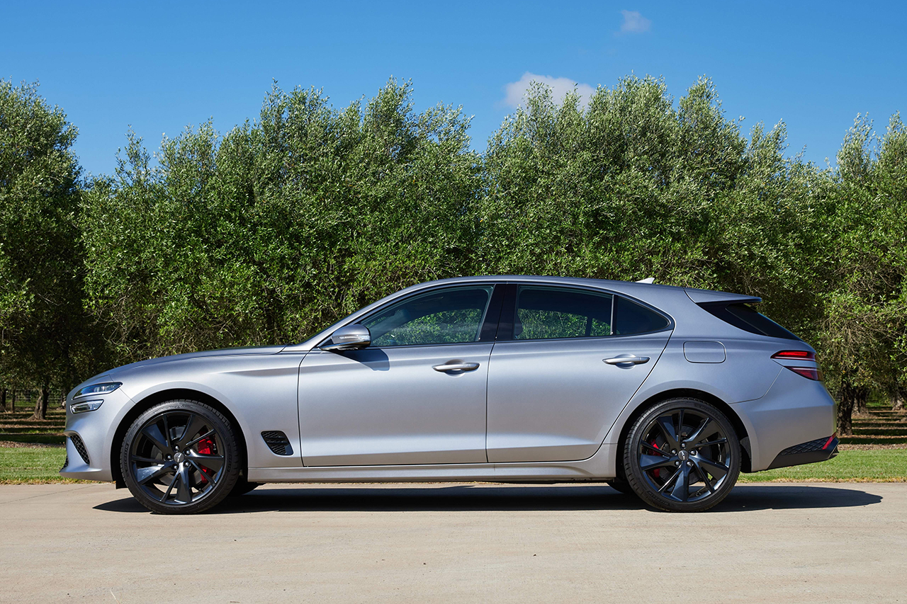 Genesis-G70_Shooting_Brake-2022-Side_Profile.22276ebd.jpg