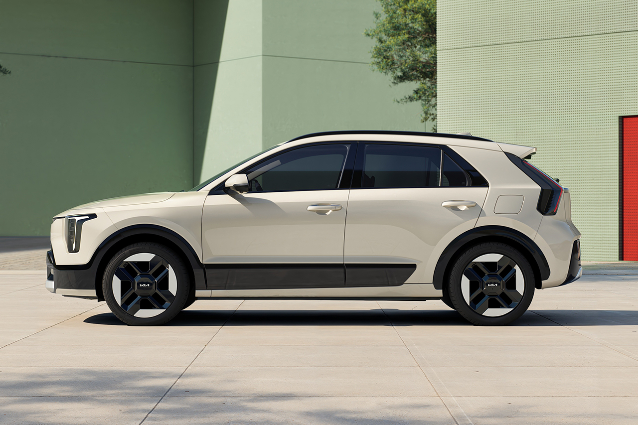 (사진 4) 기아 더 뉴 니로 외장.jpg