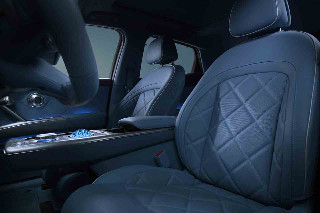 250516 GV60 FL129391 8x5 BLUEjpg.jpg