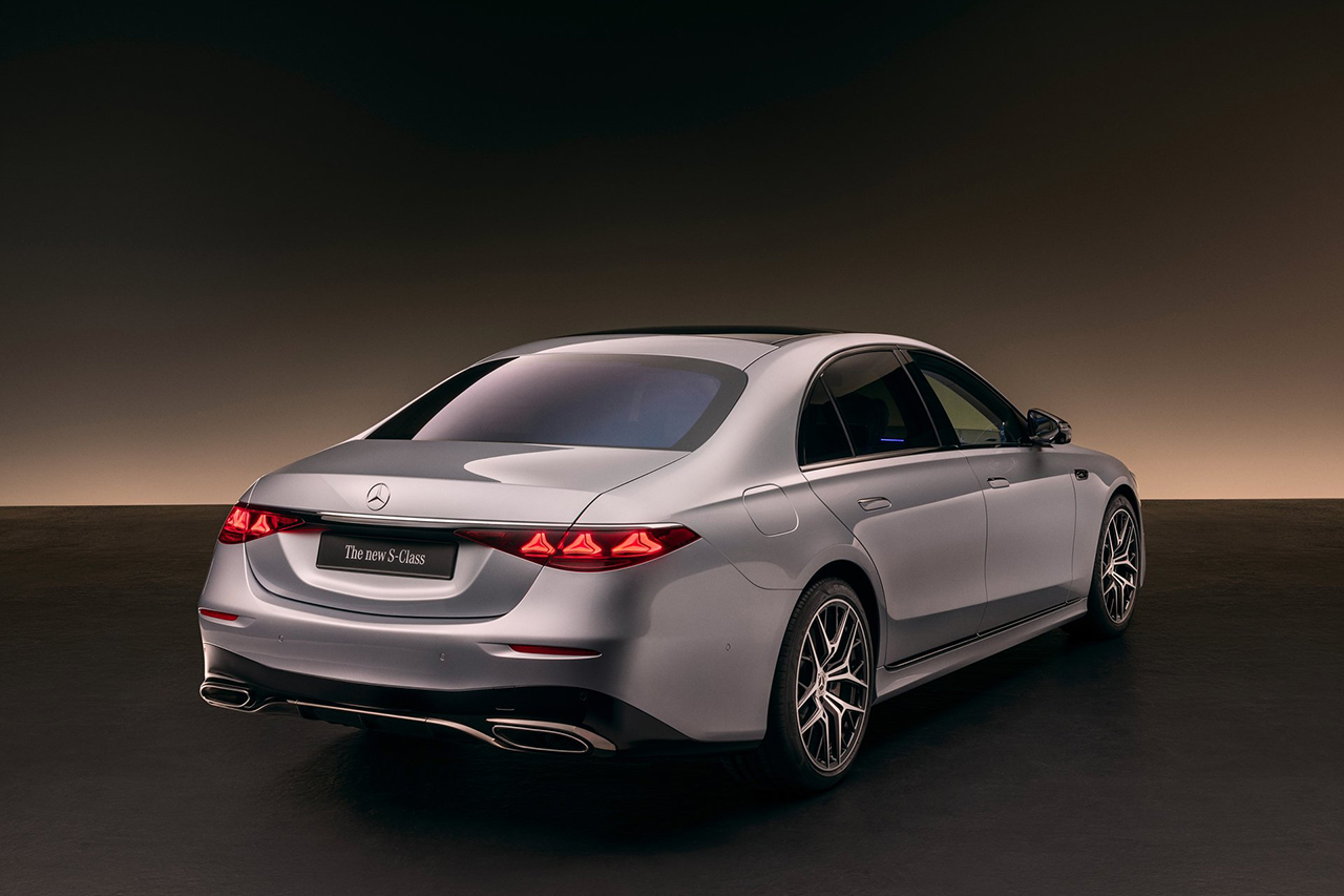 Mercedes-Benz-S-Class-2027-HD-b6daf18b1c479d69185e33ea8598f6218bc81d1f6.jpg