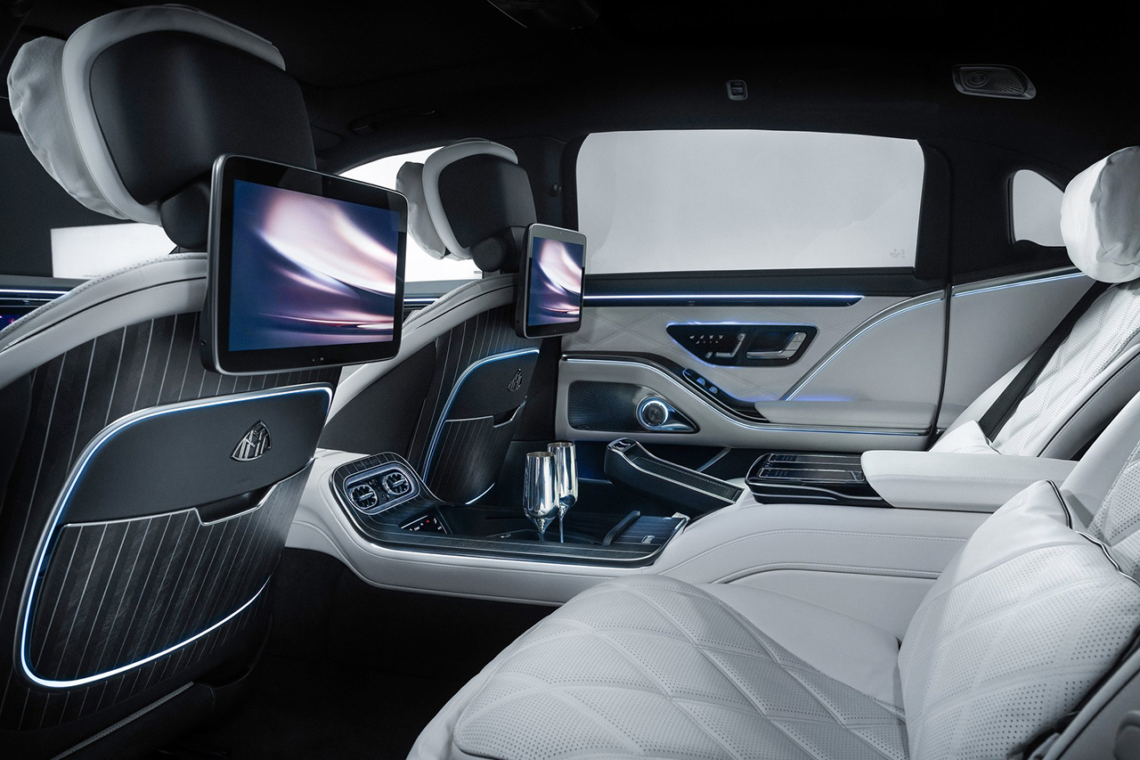 Mercedes-Benz-S-Class_Maybach-2027-HD-e5b1b6dd1c477c11eaf9a7280a54b15b15bdcf230.jpg