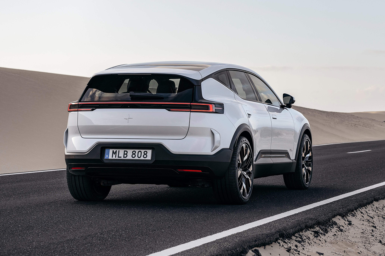 Polestar-3-2024-Rear_Three-Quarter.c2e63d0f.jpg