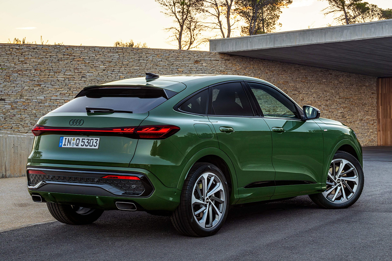 Audi-Q5_Sportback-2025-Rear_Three-Quarter.be877780.jpg