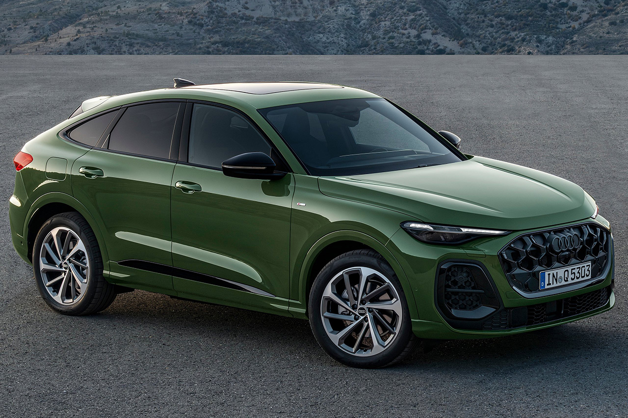 Audi-Q5_Sportback-2025-wallpaper.jpg