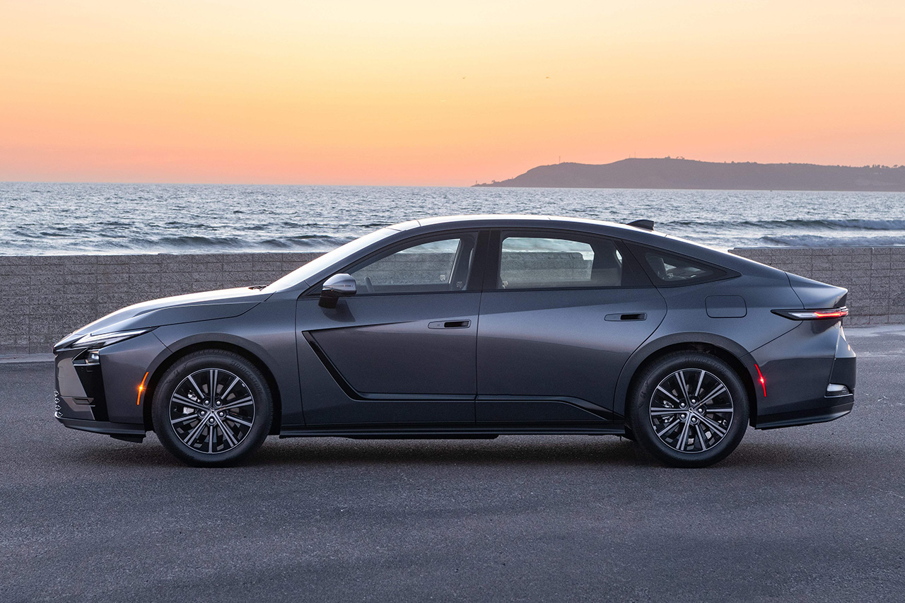 Lexus-ES_350h-2026-Side_Profile.2b924a95.jpg