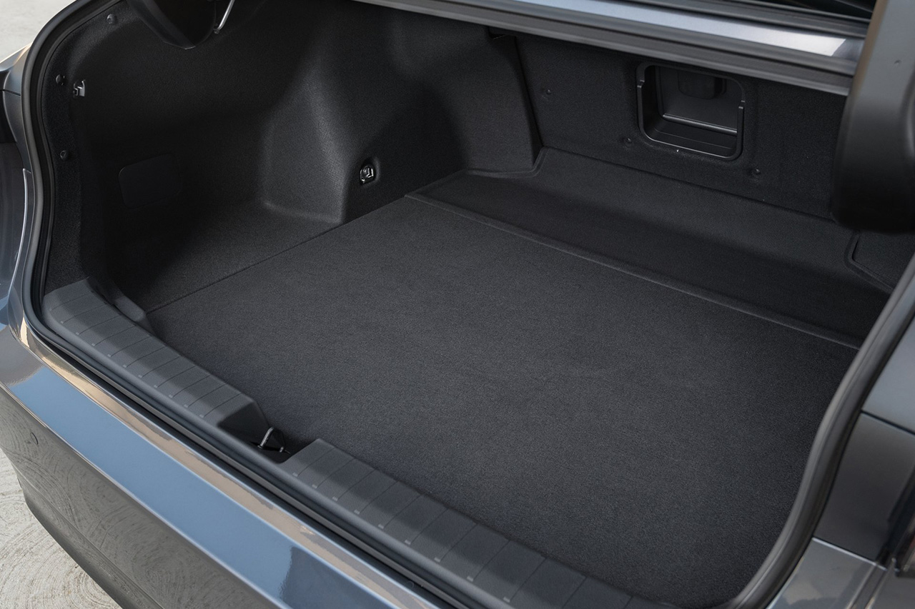 Lexus-ES_350h-2026-HD-fe7fefc01c70647b09a04f63588139d65d2cbddf2.jpg