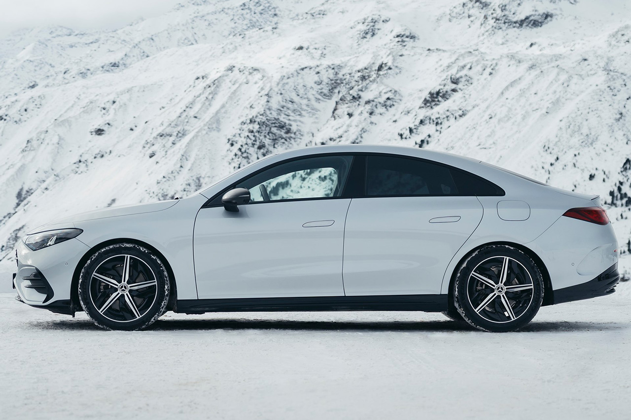 Mercedes-Benz-CLA_hybrid-2026-HD-d20be0641c75022bad9b42ad0db201e04d85d0cfa.jpg
