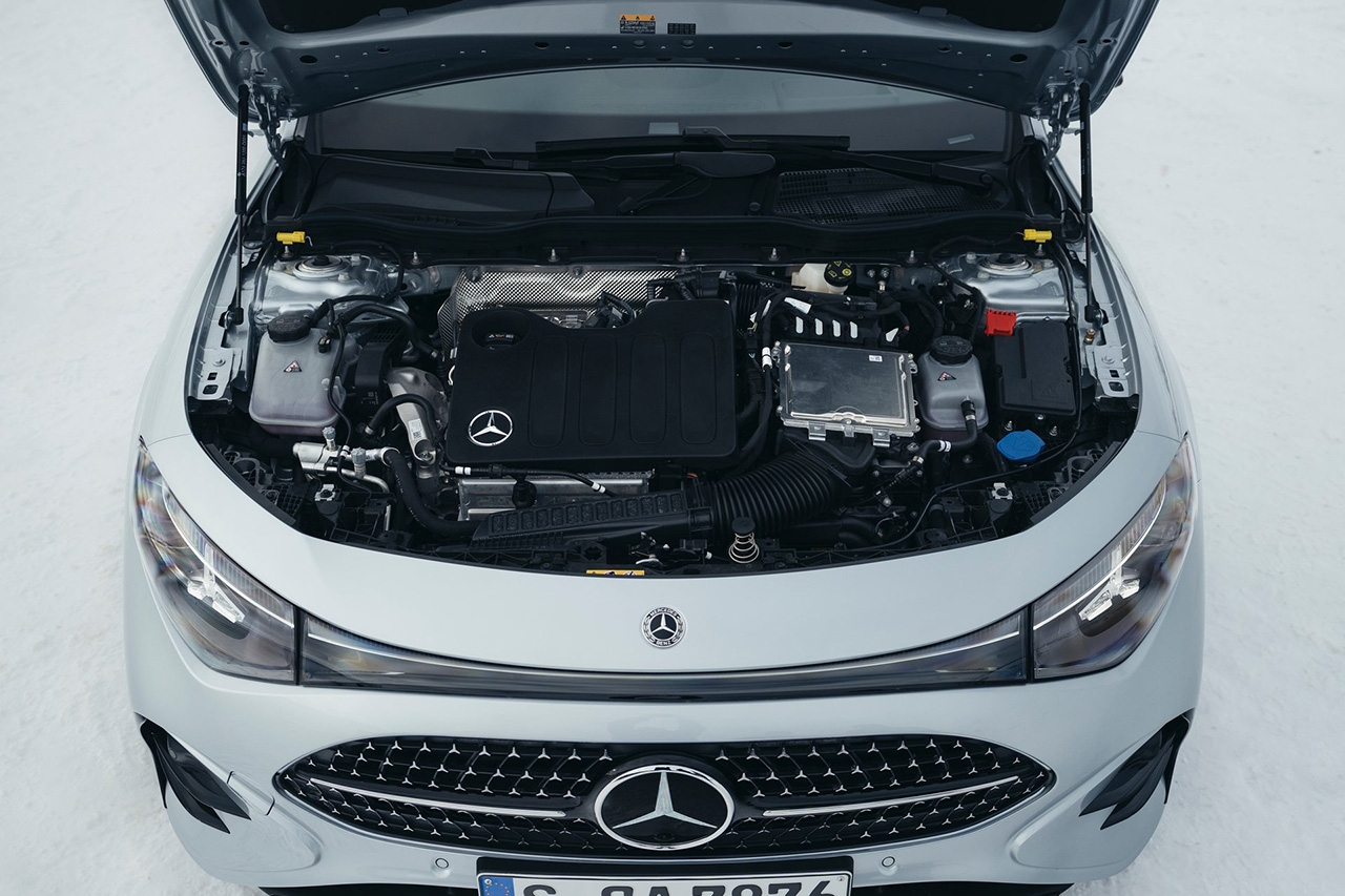 Mercedes-Benz-CLA_hybrid-2026-HD-f4ee2da61c75e724113ad82330ab63b199d33dcfa.jpg